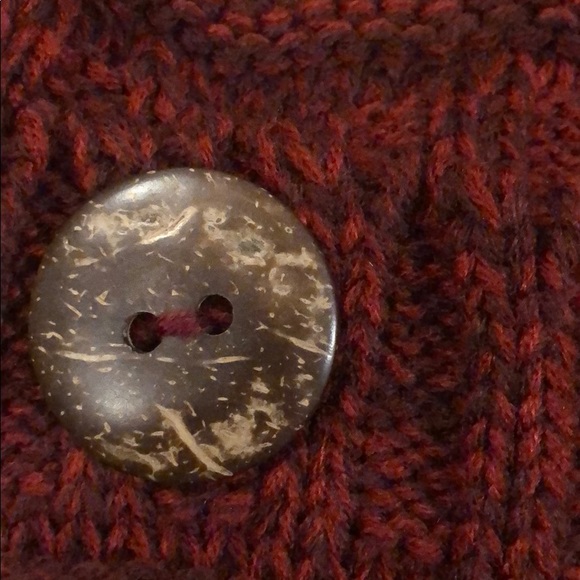 Red Knit Infinity Scarf 🧣 - Picture 3 of 3